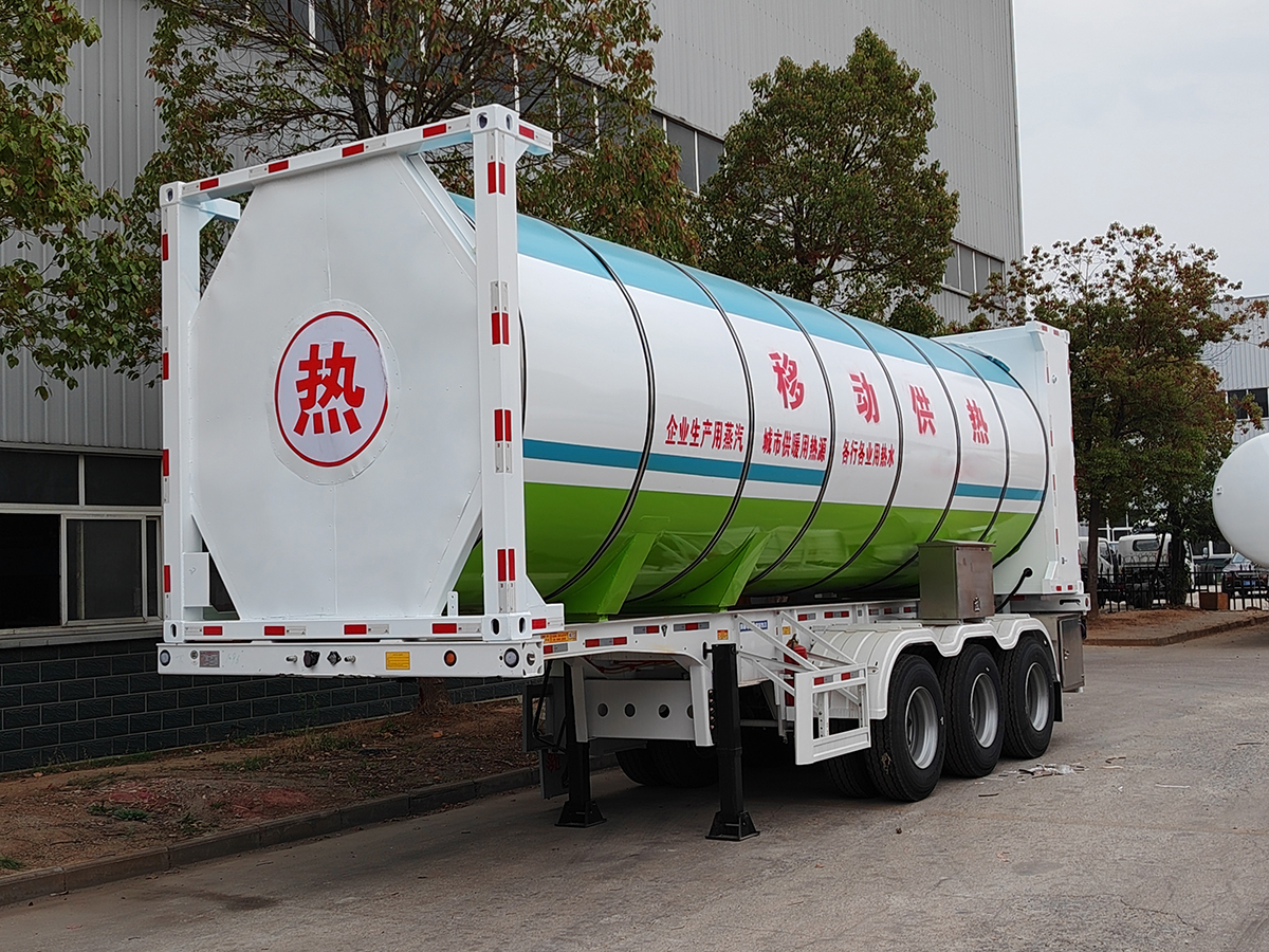 Corrosive goods tank transport vehicle